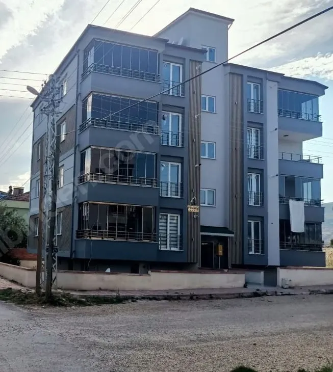 YENİ MAHALLE GENERAL YILMAZ ÖZBAKIR CAD. KİRALIK 2+0 DAİRE